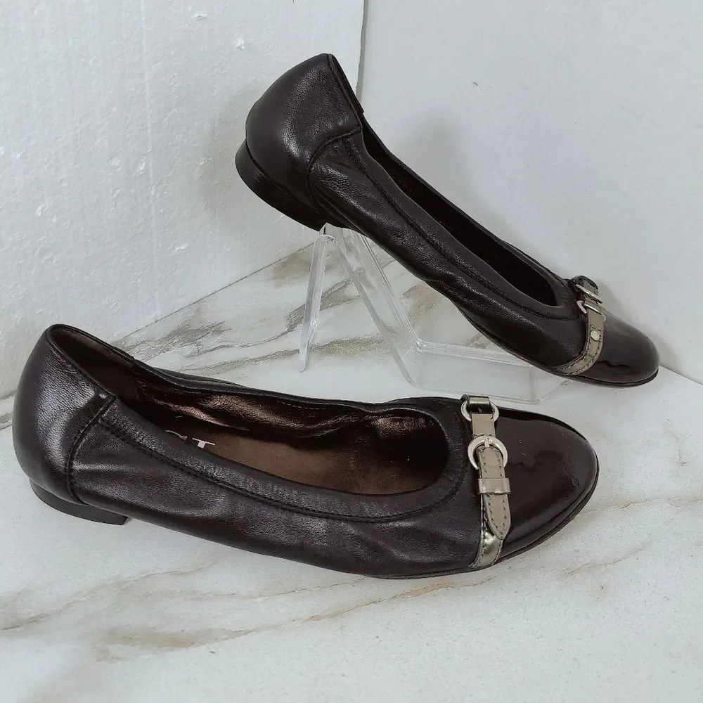 AGL Attilio Giusti Leombruni Black Patent Leather Cap Toe Ballet Flats, 9.5